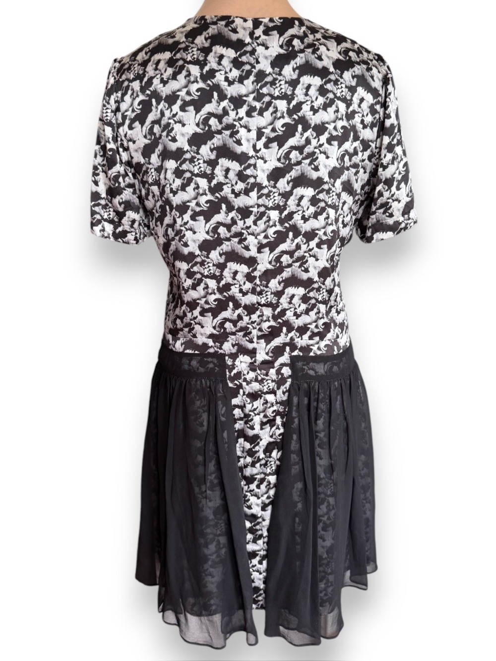 ICB NEW YORK Black White 100% Silk Floral Zip Front Dress Size 10 - Picture 3 of 9